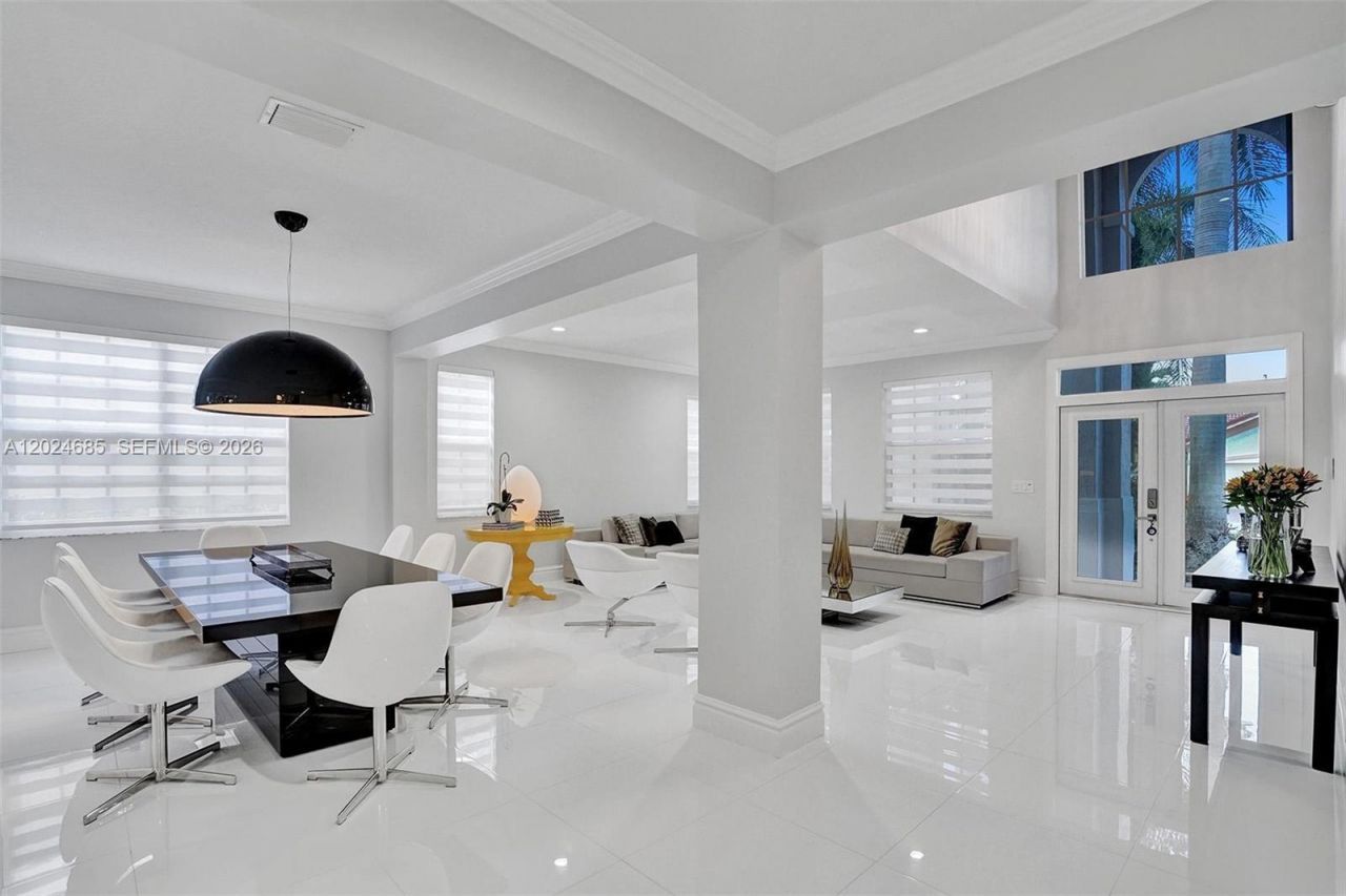2526 Hunters Run Way , Weston, FL 33327 Photo