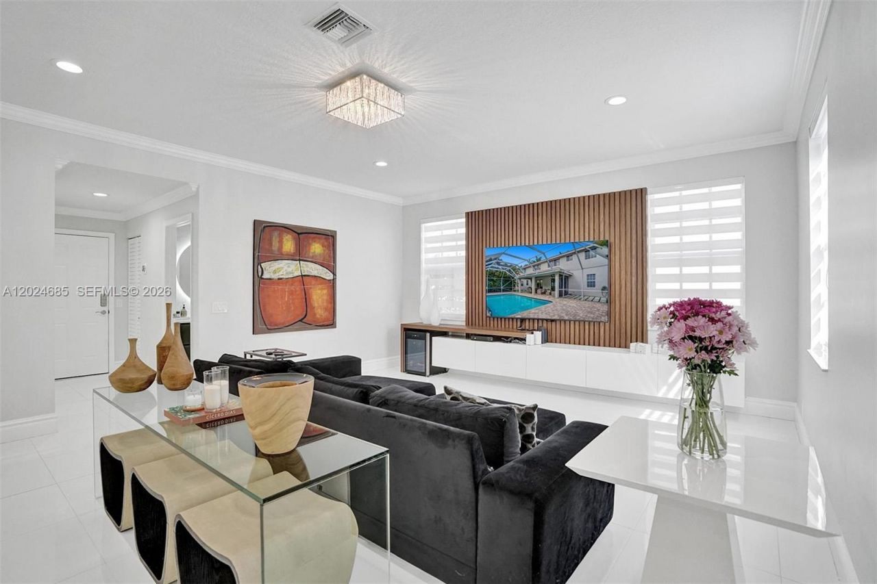 2526 Hunters Run Way , Weston, FL 33327 Photo