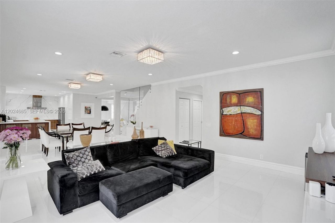 2526 Hunters Run Way , Weston, FL 33327 Photo