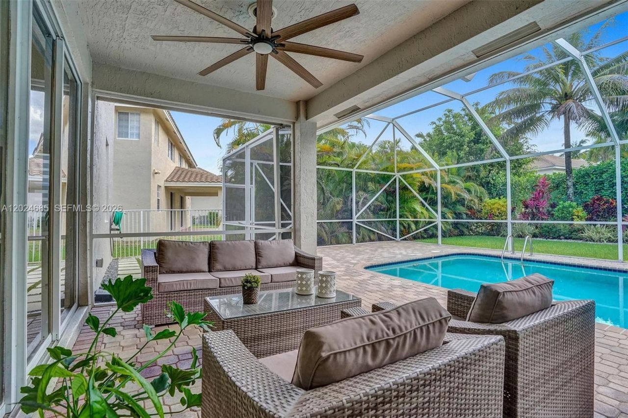 2526 Hunters Run Way , Weston, FL 33327 Photo