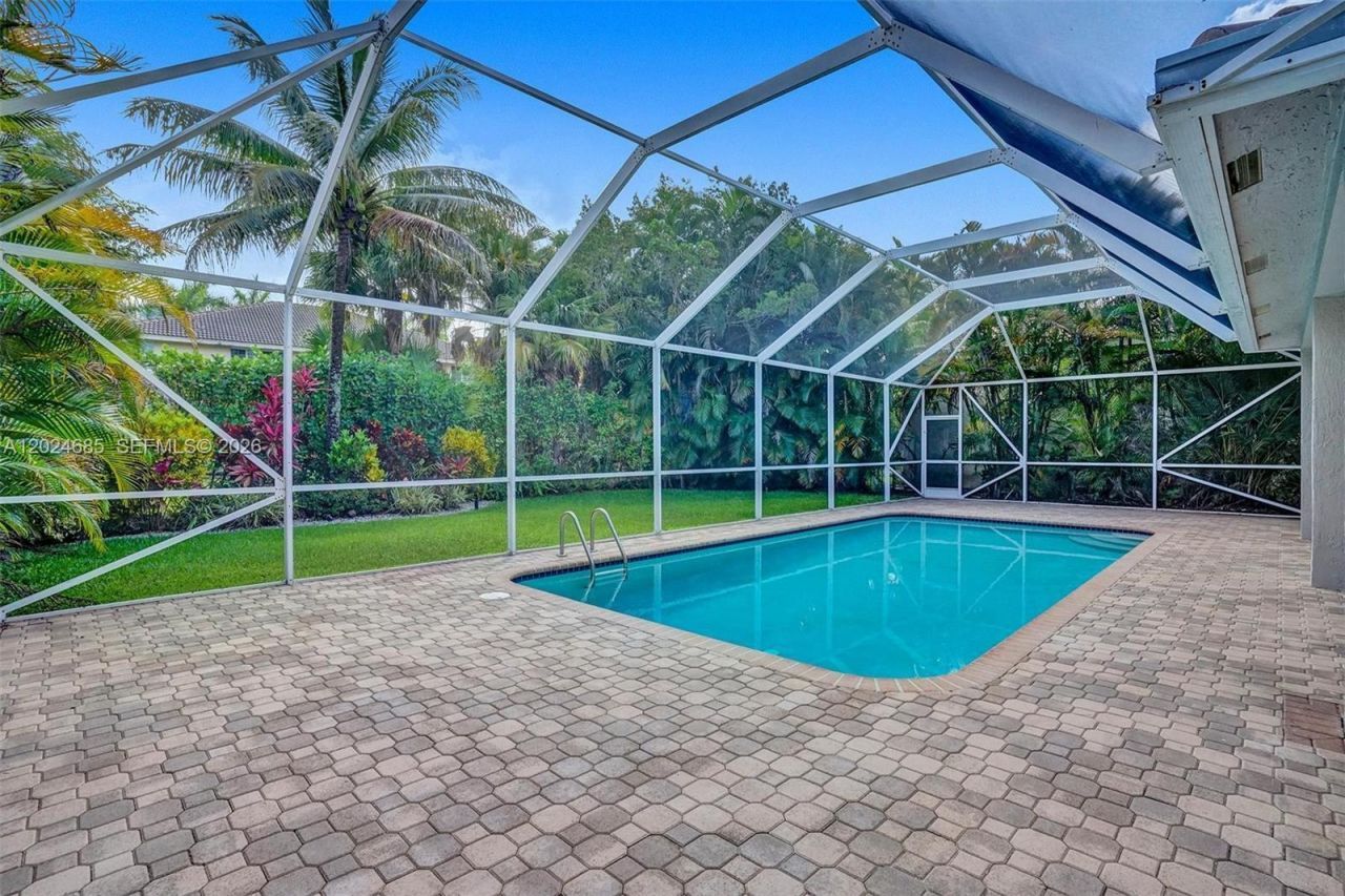 2526 Hunters Run Way , Weston, FL 33327 Photo