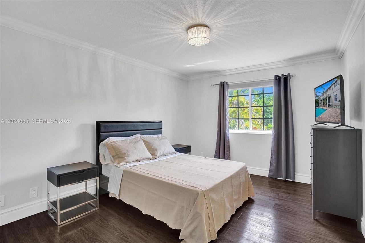 2526 Hunters Run Way , Weston, FL 33327 Photo
