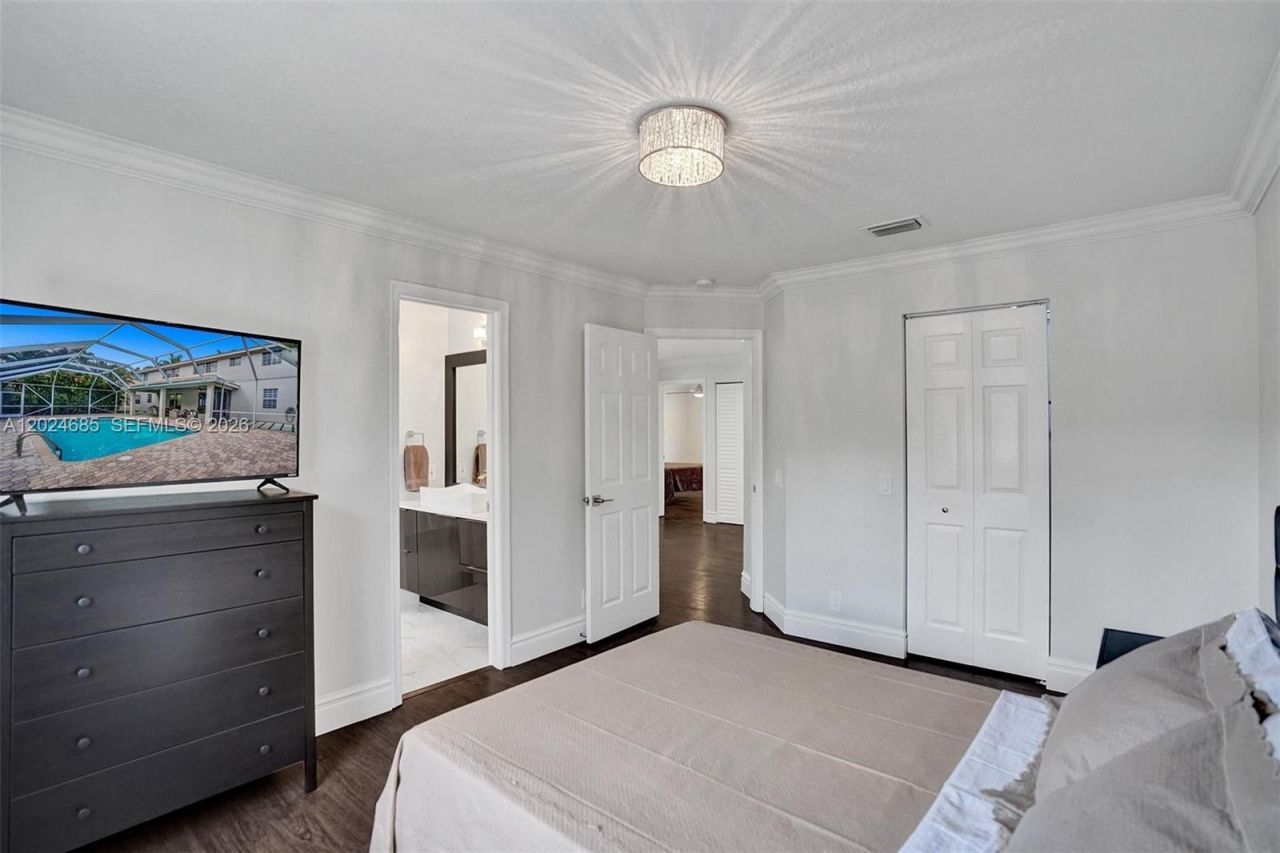 2526 Hunters Run Way , Weston, FL 33327 Photo