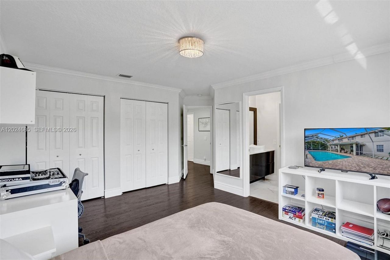 2526 Hunters Run Way , Weston, FL 33327 Photo