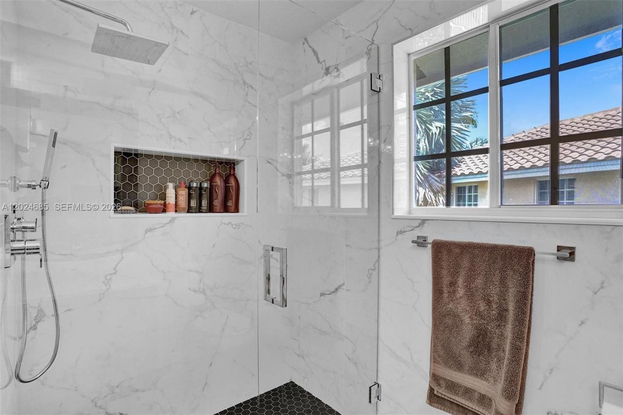 2526 Hunters Run Way , Weston, FL 33327 Photo