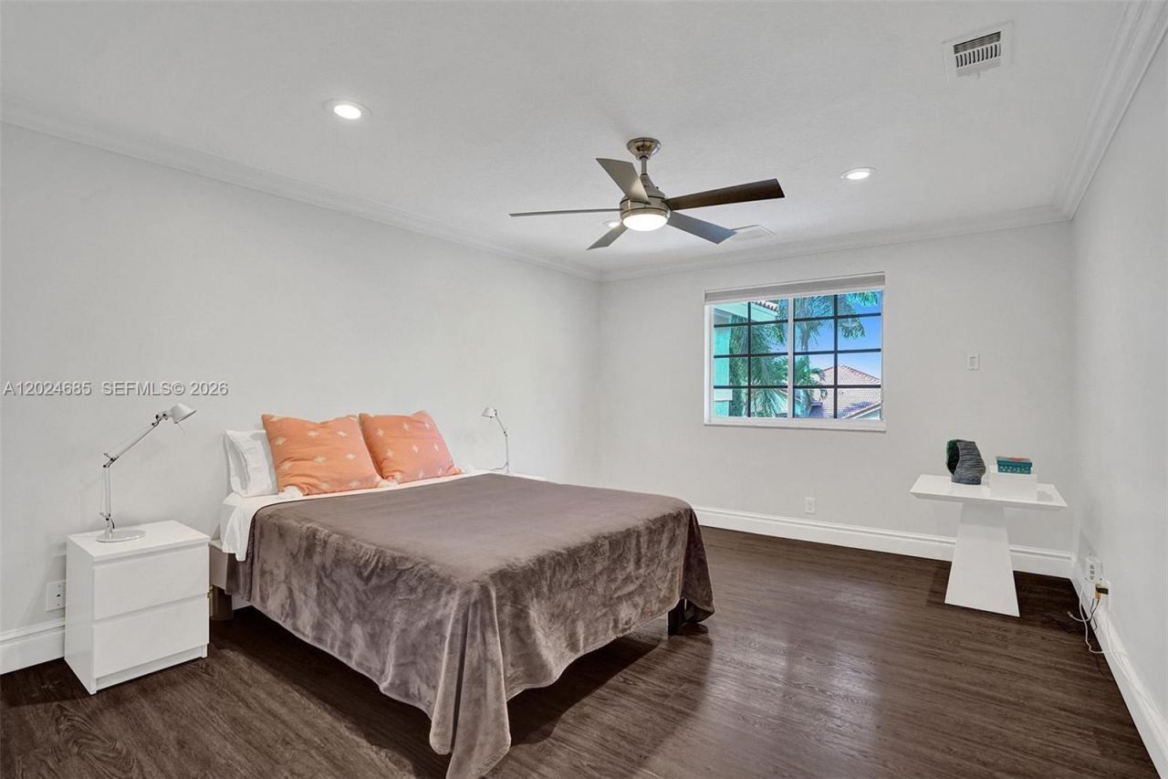 2526 Hunters Run Way , Weston, FL 33327 Photo