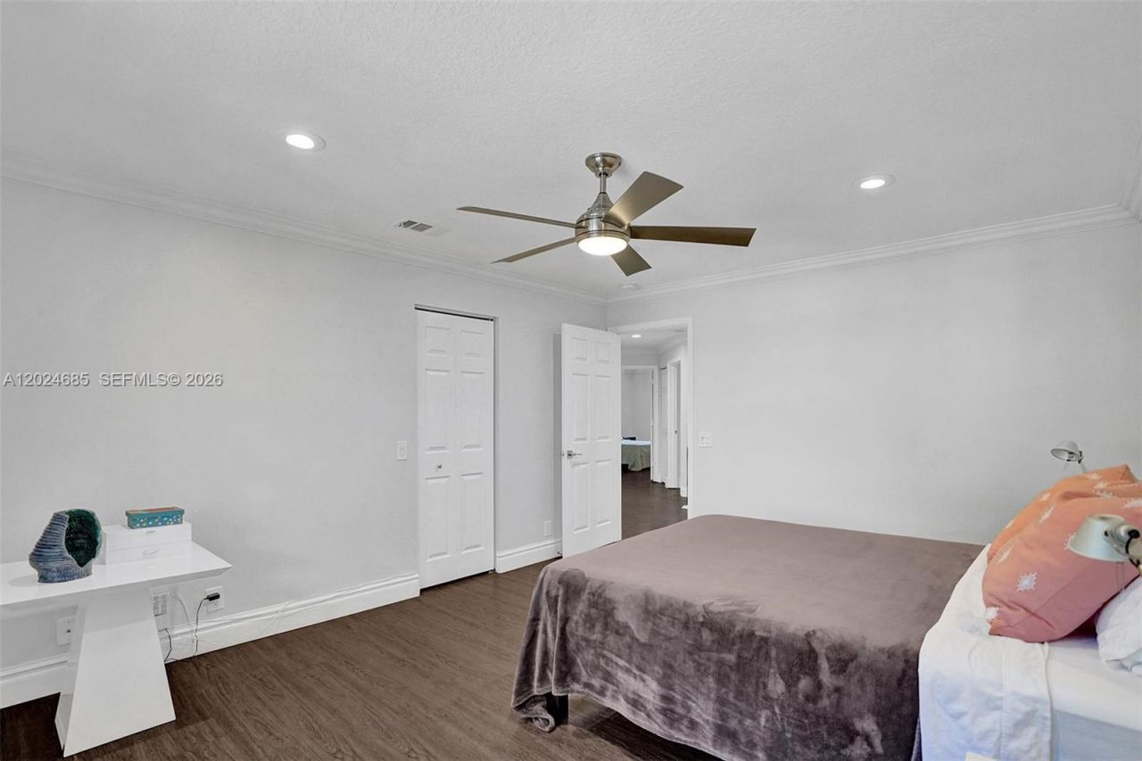 2526 Hunters Run Way , Weston, FL 33327 Photo