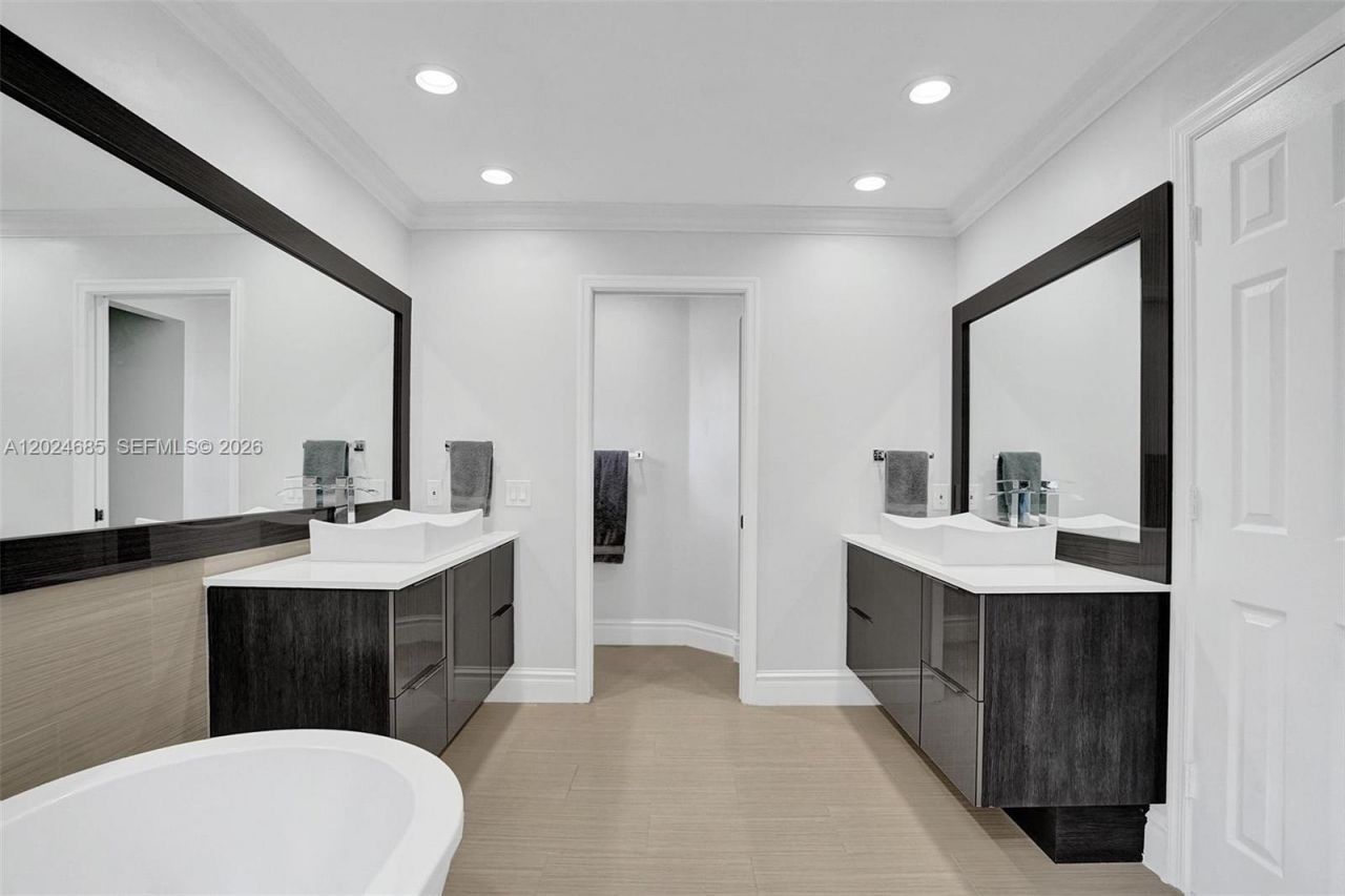 2526 Hunters Run Way , Weston, FL 33327 Photo
