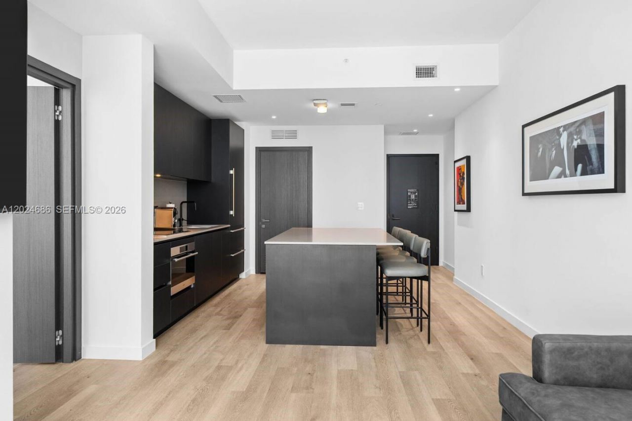 20 NE 11 St, Unit 4501, Miami, FL 33132 Photo