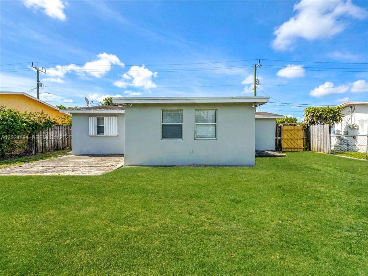 4361 NW 25th Pl, Lauderhill, FL 33313 Photo