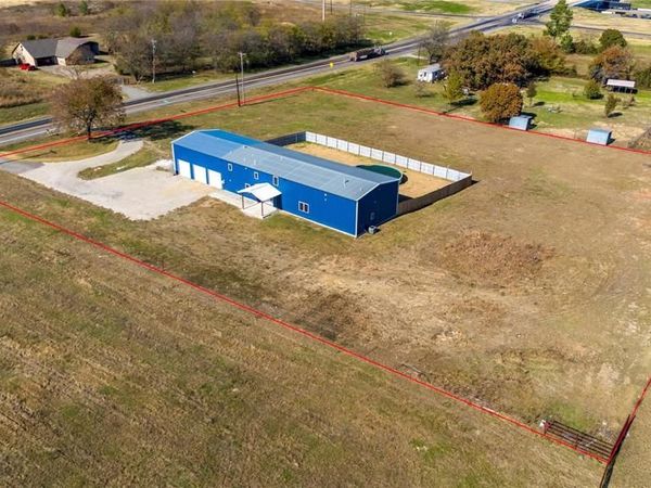 915 Ole Ambrose, Bells, TX 75414