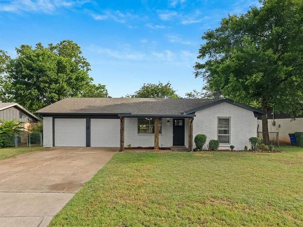 5925 Hanson Drive, Watauga, TX 76148