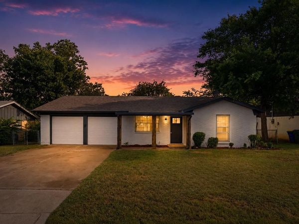 5925 Hanson Drive, Watauga, TX 76148