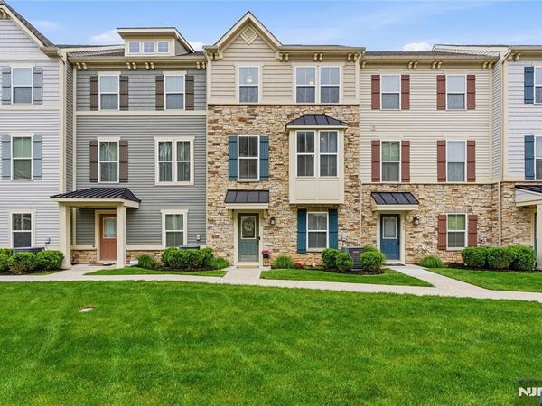 706 Bayside Court, SOUTH AMBOY, NJ 08879
