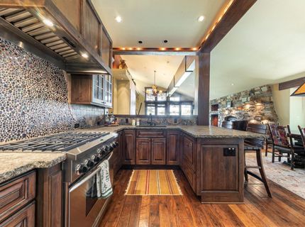 389 Skidder Trail, Truckee, CA 96161 Photo