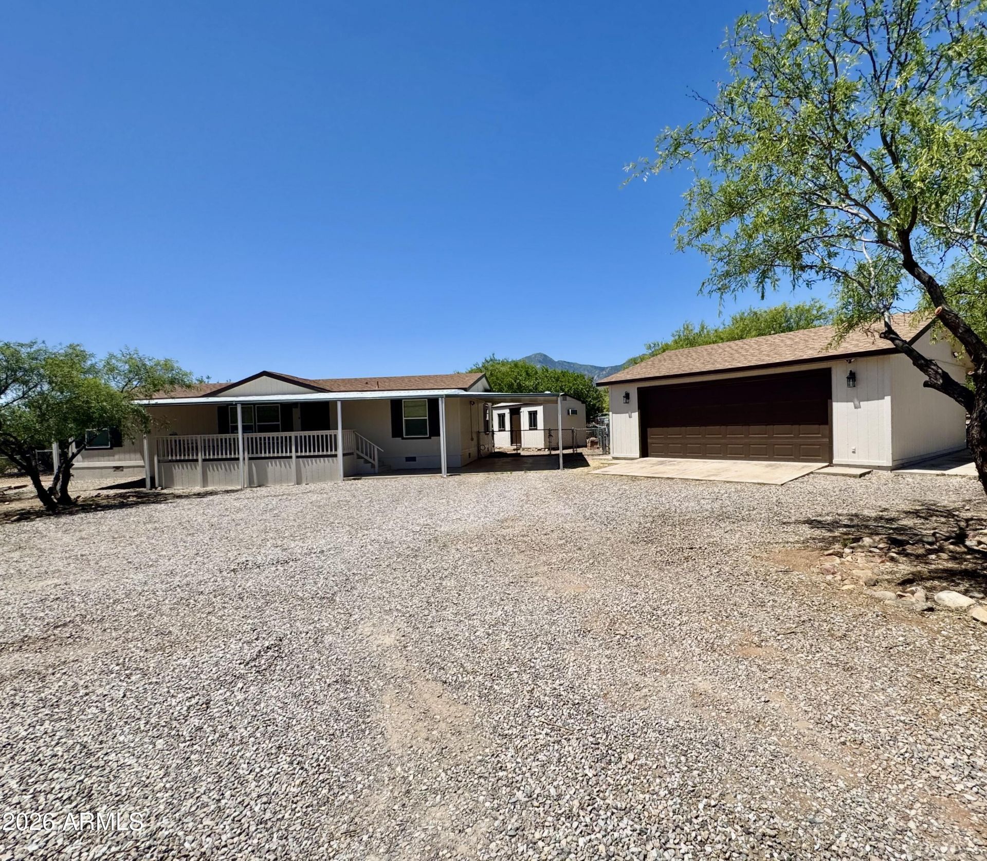 5750 E Wade Lane, Hereford, AZ 85615 Main Photo