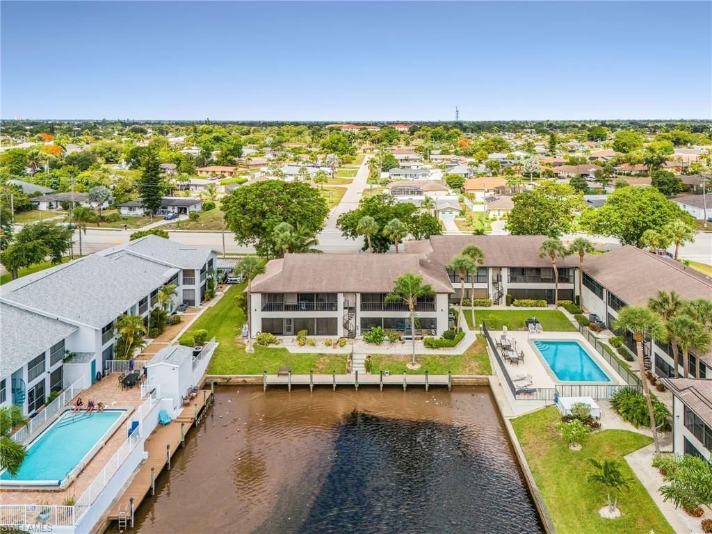 3935 Country Club Blvd, Unit 22, Cape Coral, FL 33904 Photo