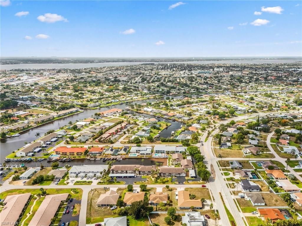 3935 Country Club Blvd, Unit 22, Cape Coral, FL 33904 Photo
