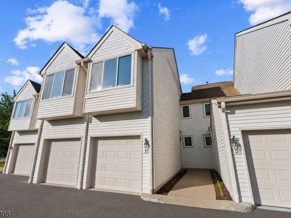 16 Franklin Court, Montville, NJ 07045