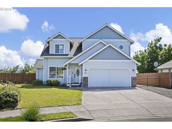 1053 HECKART LN, Harrisburg, OR 97446