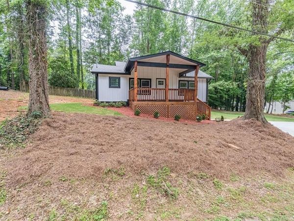 1881 Sylvia Street , Austell, GA 30106