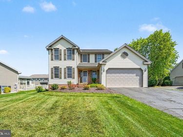 1140 WOODRIDGE DRIVE, MIDDLETOWN, PA 17057
