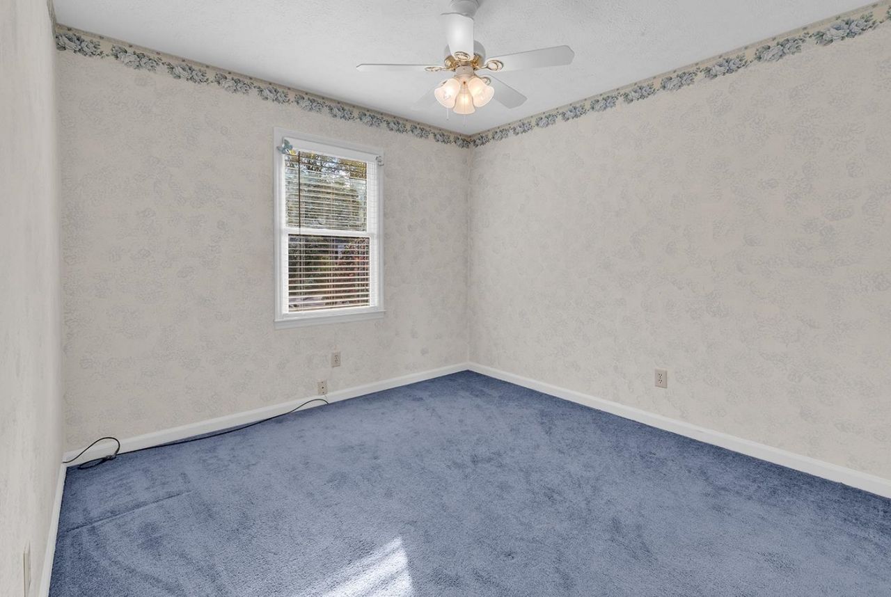 601 Lincoln Ln.  Photo 20