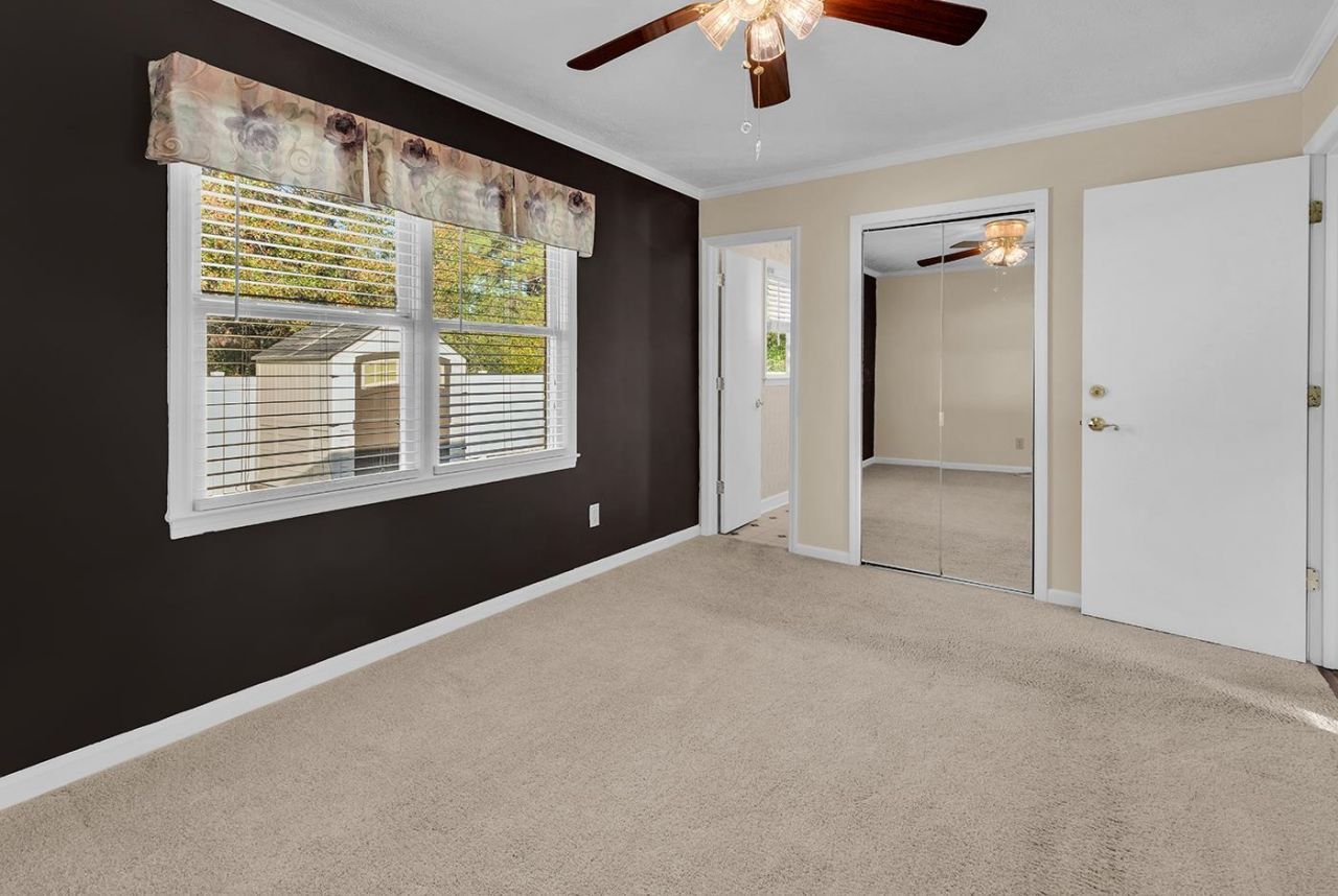 601 Lincoln Ln.  Photo 25