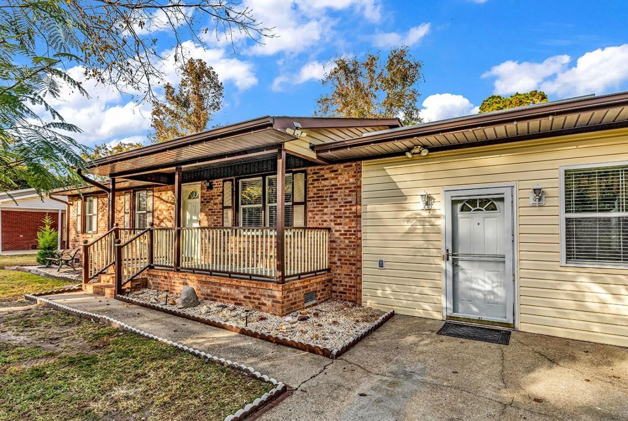 601 Lincoln Ln.  Photo 32