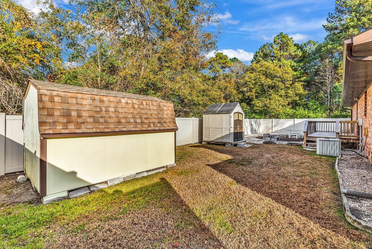 601 Lincoln Ln.  Photo 33