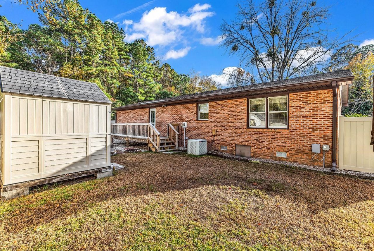 601 Lincoln Ln.  Photo 34