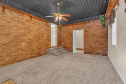 601 Lincoln Ln.  photo 4