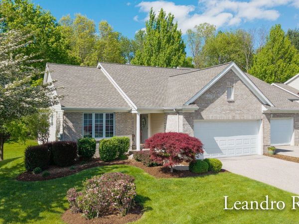 2027 Krislin Drive NE, Unit 27, Grand Rapids, MI 49505