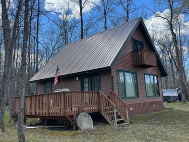 17413 E Pine Drive NW, Angle Inlet, MN 56711