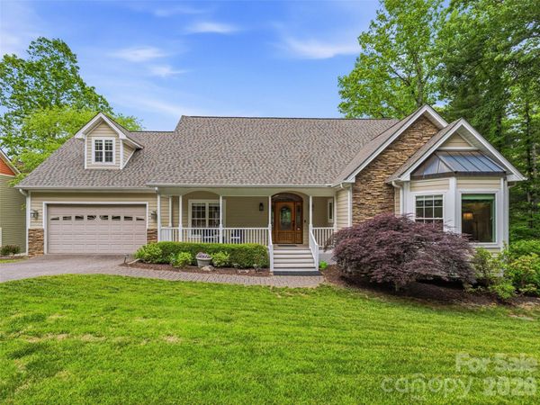 115 Flameleaf Lane, Laurel Park, NC 28739