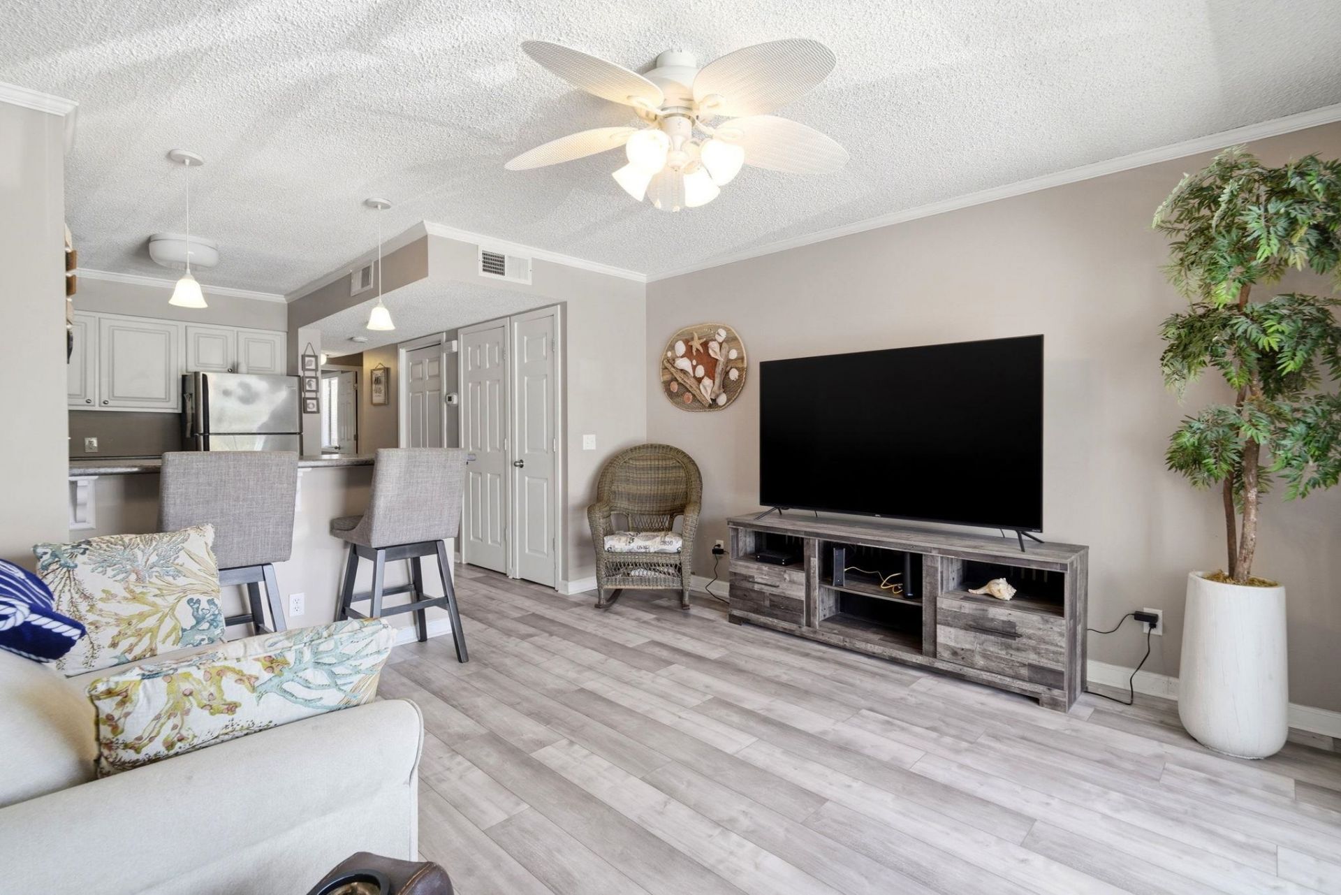 4350 Intercoastal Dr.  Photo 5