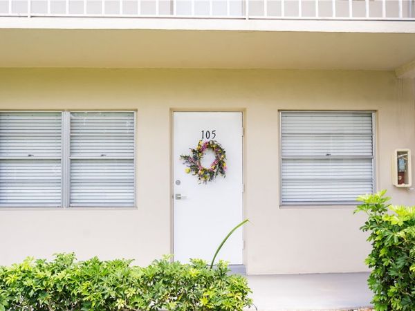 15 Vista Palm Lane, Unit 105, Vero Beach, FL 32962