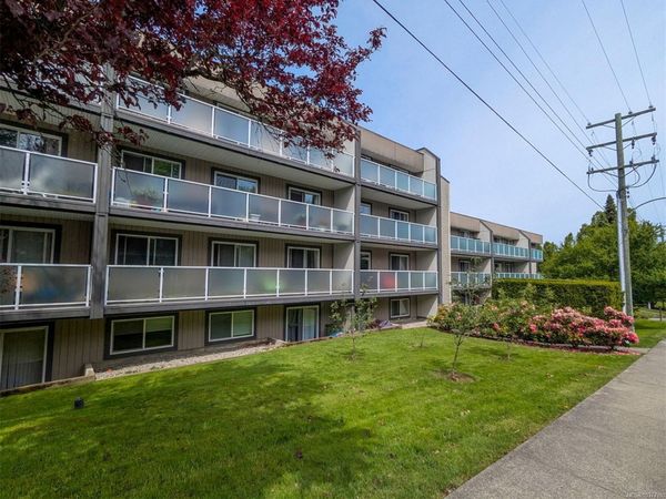 3252 Glasgow Ave , Unit 405, Saanich, BC V8X 1M2