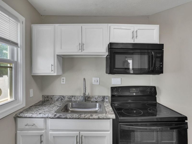 1122 E 23rd Avenue, Columbus, OH 43211 Photo 14