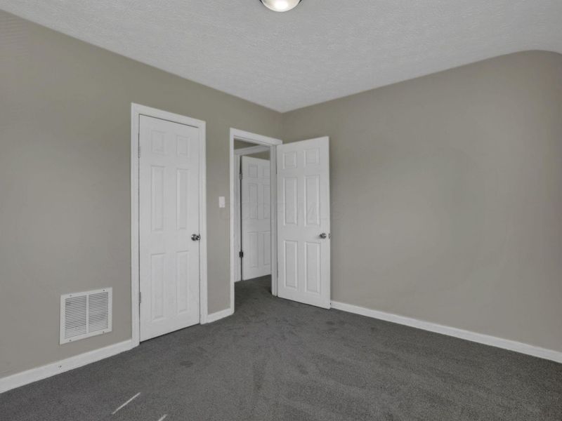 1122 E 23rd Avenue, Columbus, OH 43211 Photo 19