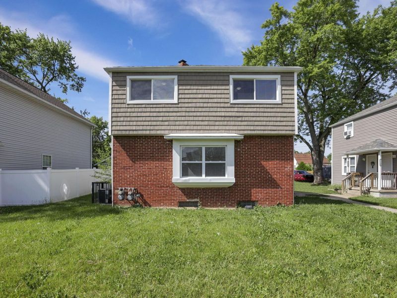 1122 E 23rd Avenue, Columbus, OH 43211 Photo 2