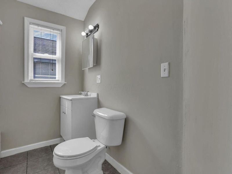 1122 E 23rd Avenue, Columbus, OH 43211 Photo 21