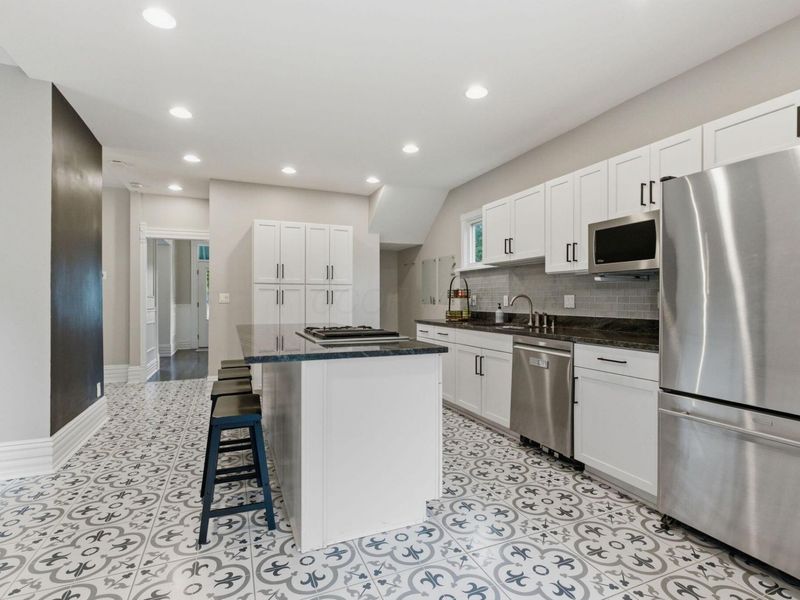 1025 Highland Street, Columbus, OH 43201 Photo 23