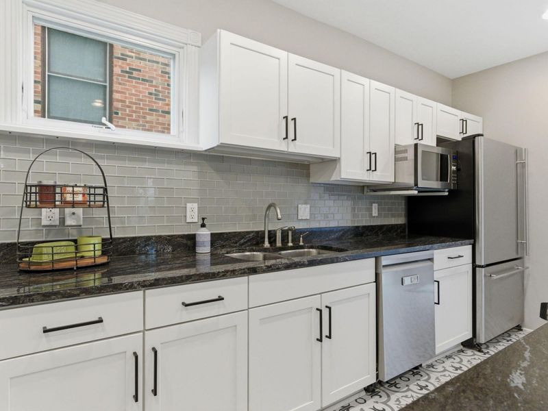 1025 Highland Street, Columbus, OH 43201 Photo 25