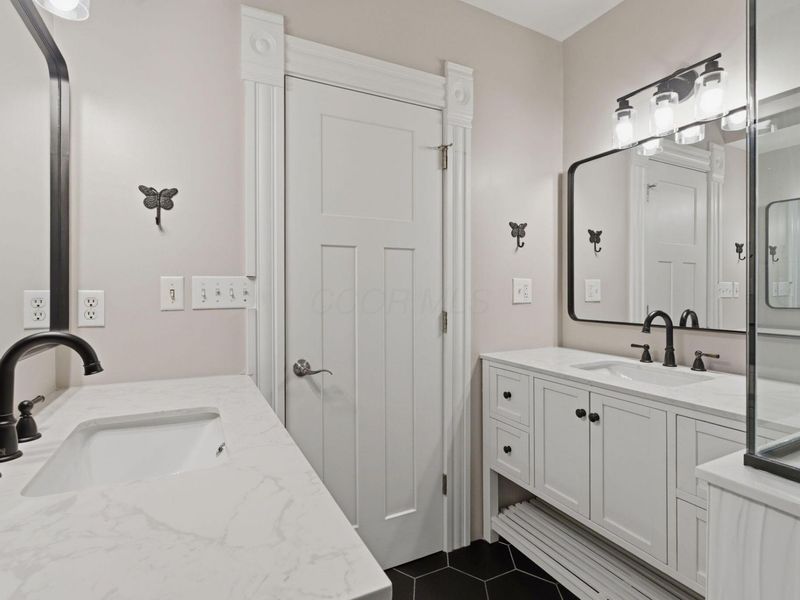 1025 Highland Street, Columbus, OH 43201 Photo 37