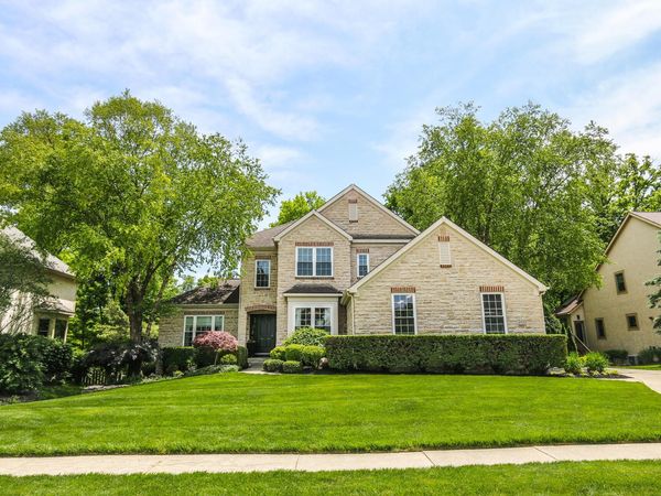 2121 Tucker Trail , Lewis Center, OH 43035