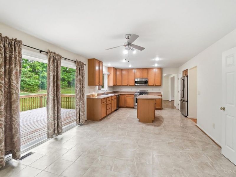 6211 Avebury Court, Hamilton Twp, OH 45152 Photo 16