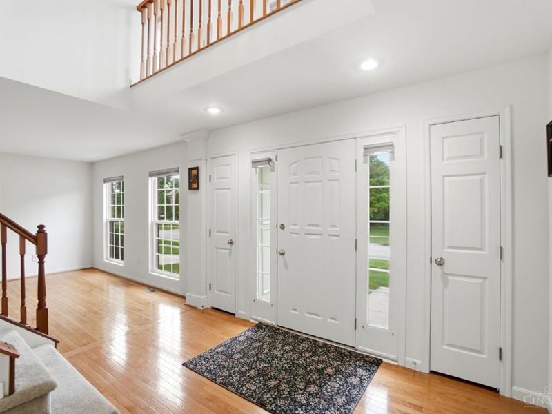 6211 Avebury Court, Hamilton Twp, OH 45152 Photo 4
