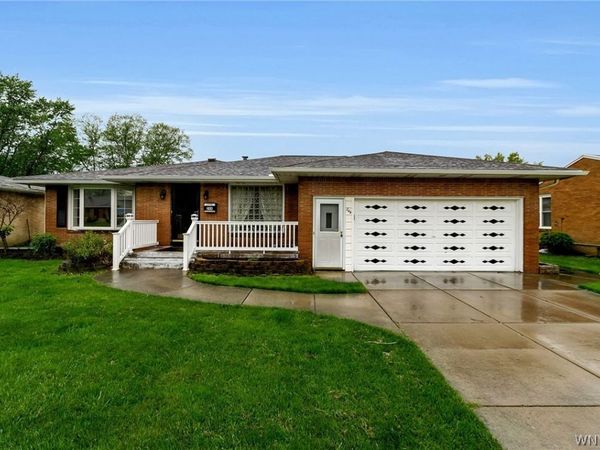 244 Fairways Boulevard , Buffalo, NY 14221