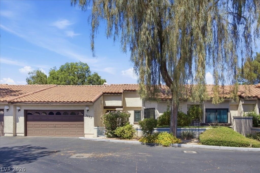 3233 La Mancha Way, Henderson, NV 89014 Main Photo
